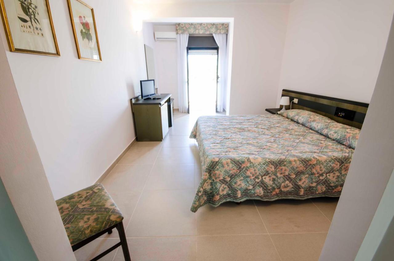 Hotel Torre Del Sole Tarquinia Zewnętrze zdjęcie