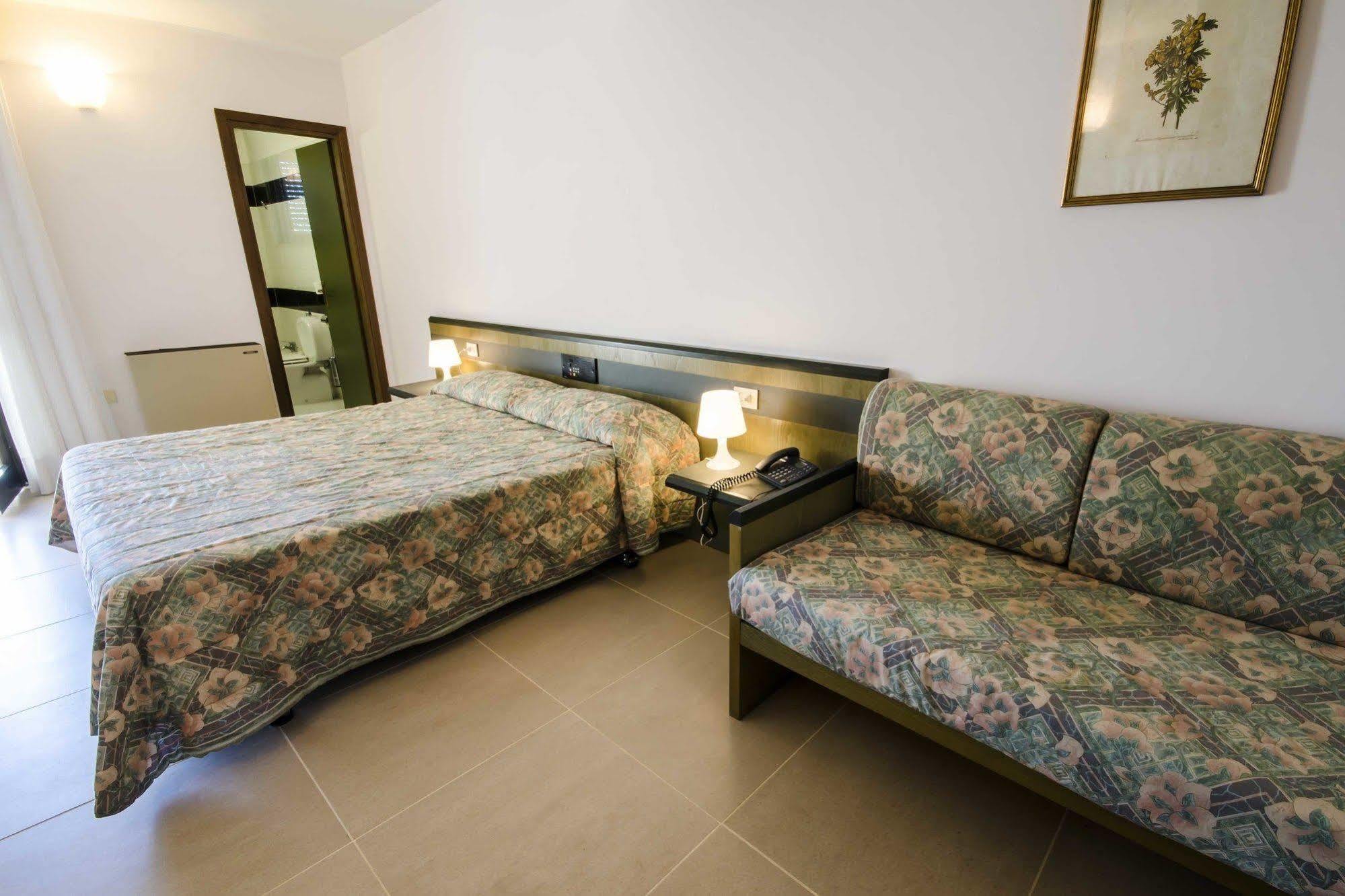 Hotel Torre Del Sole Tarquinia Zewnętrze zdjęcie