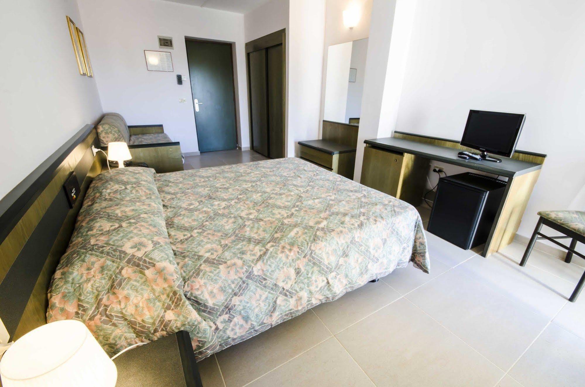 Hotel Torre Del Sole Tarquinia Zewnętrze zdjęcie